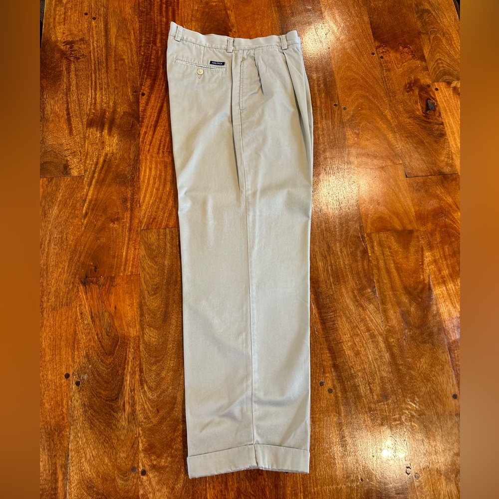 MENS DRY CLEANED NAUTICA KHAKI PANTS 38x30 w CUFF